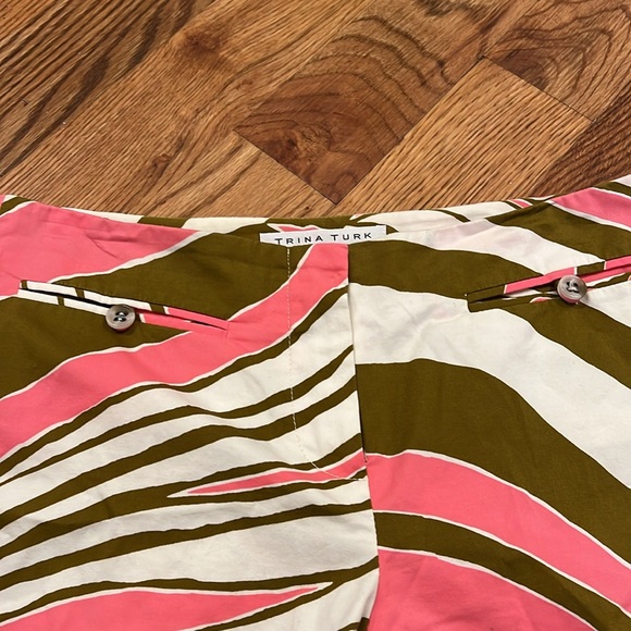 Trina Turk multicolor dress shorts - Picture 3 of 9